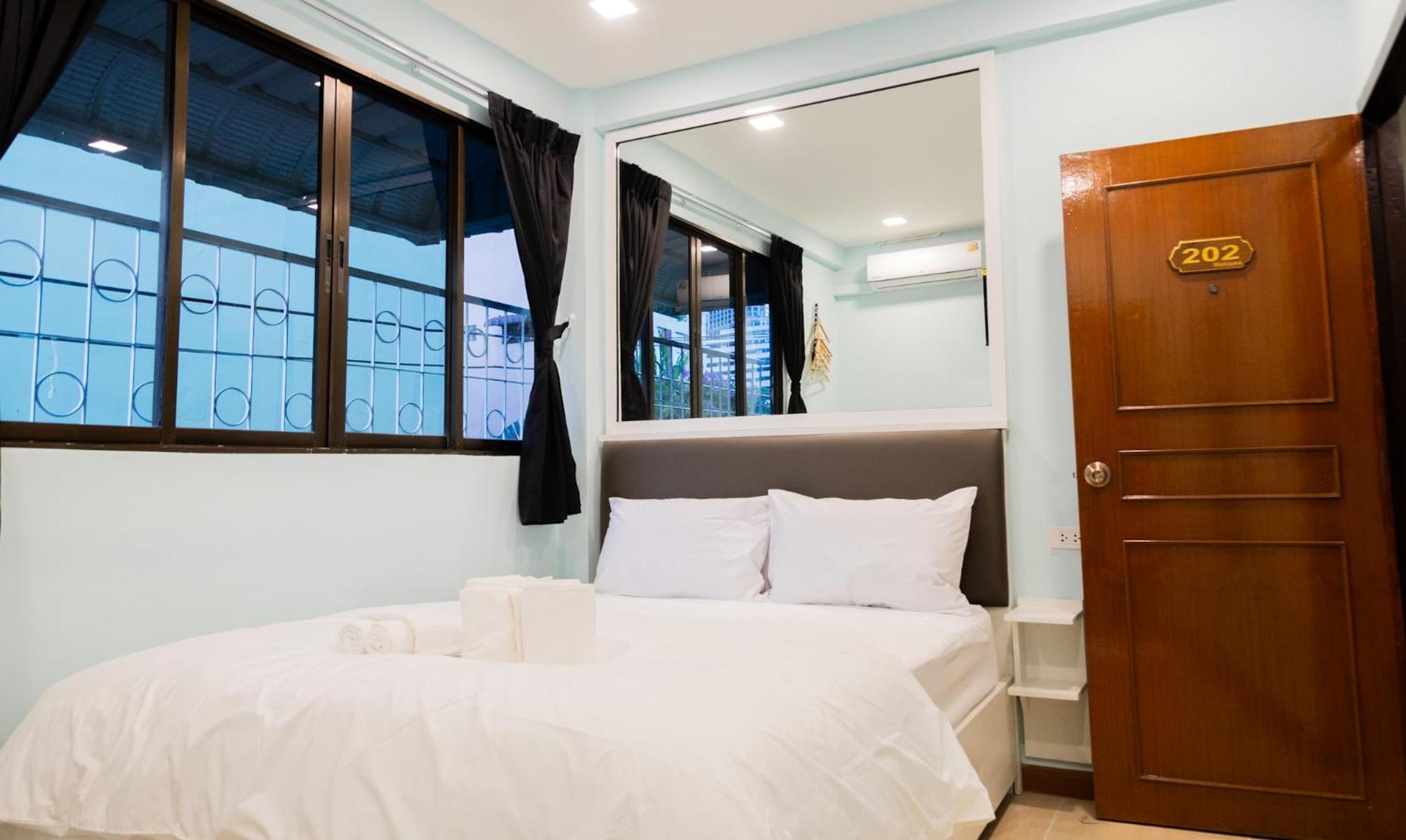 Cozy Stay Inn Bangkok Exterior foto